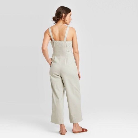 NWT Sleeveless button front straight leg jumpsuit - Picture 2 of 10
